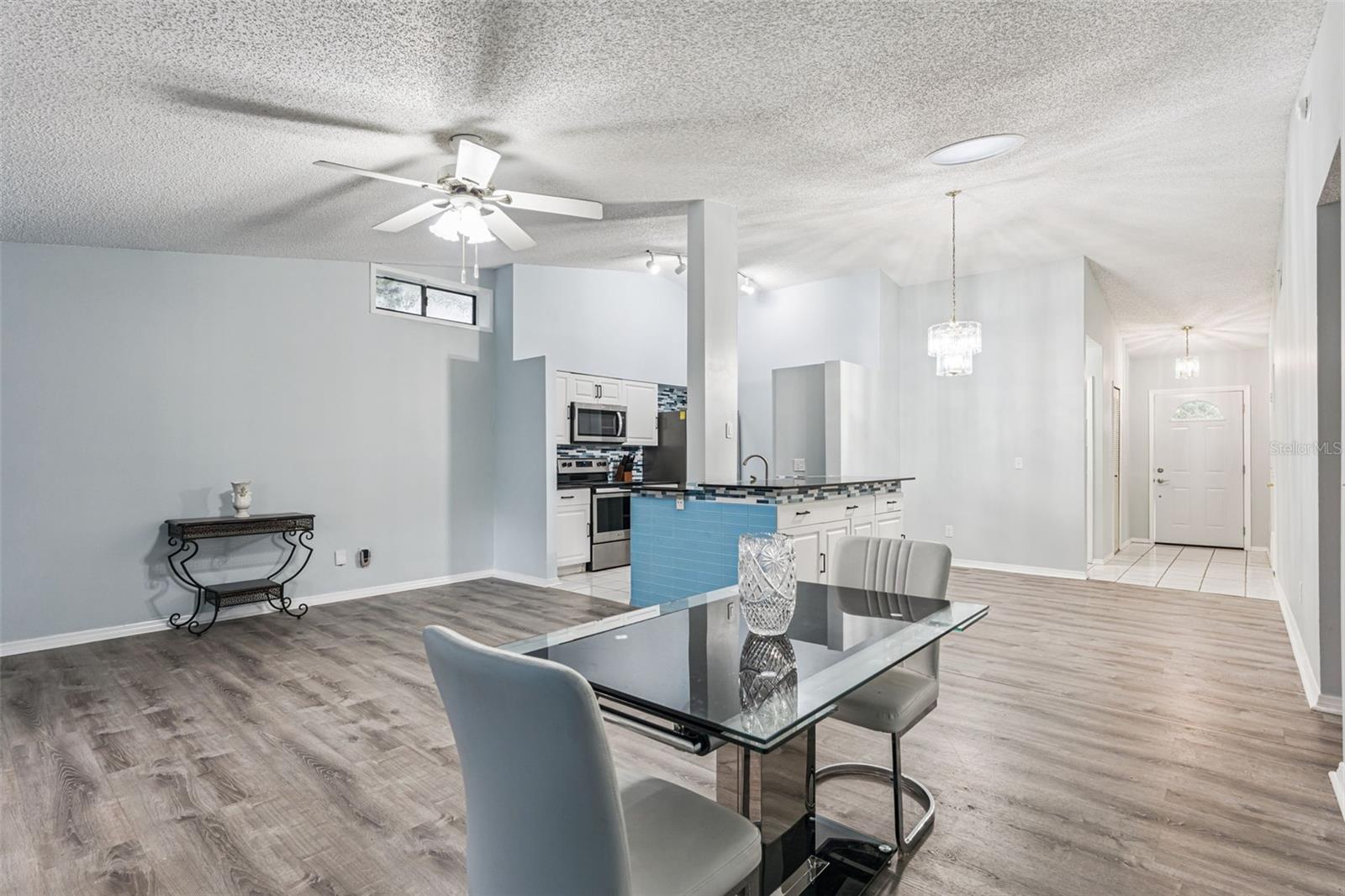 108 CLEAR LAKE CIR, SANFORD, FL, 32773