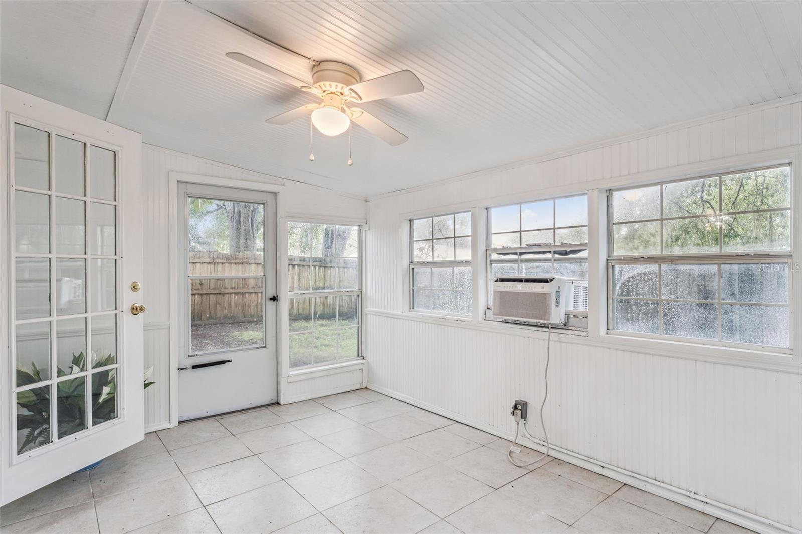 108 CLEAR LAKE CIR, SANFORD, FL, 32773