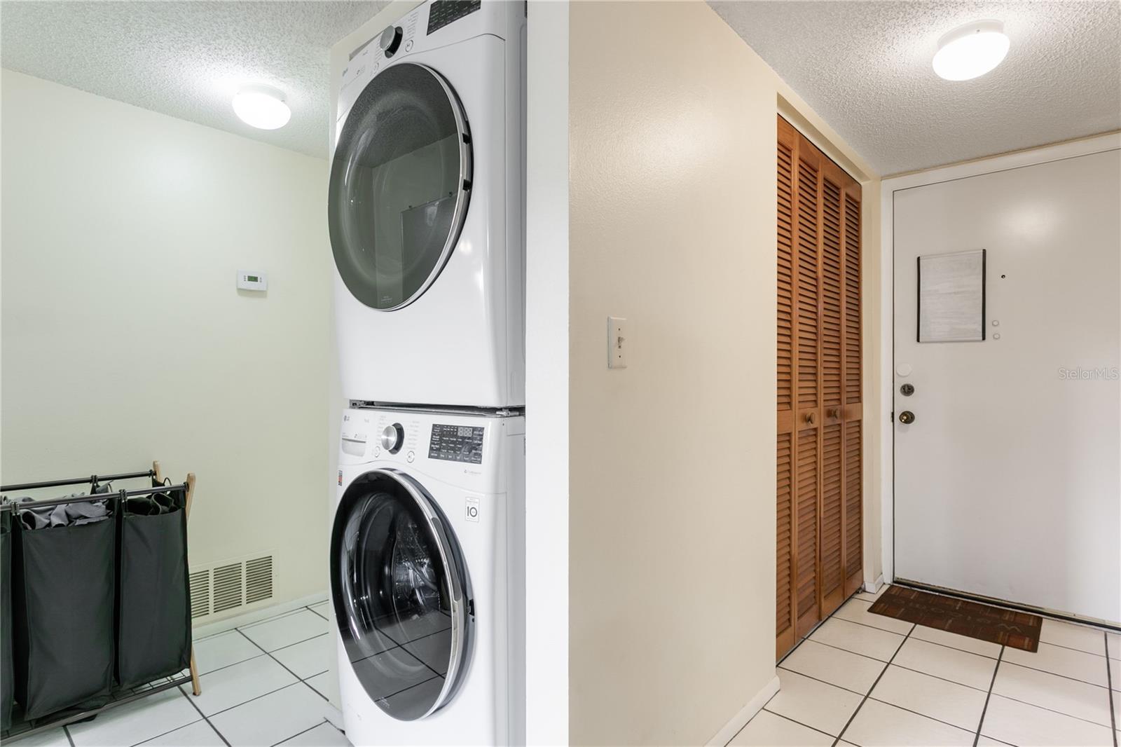 N6140805 Property Photo