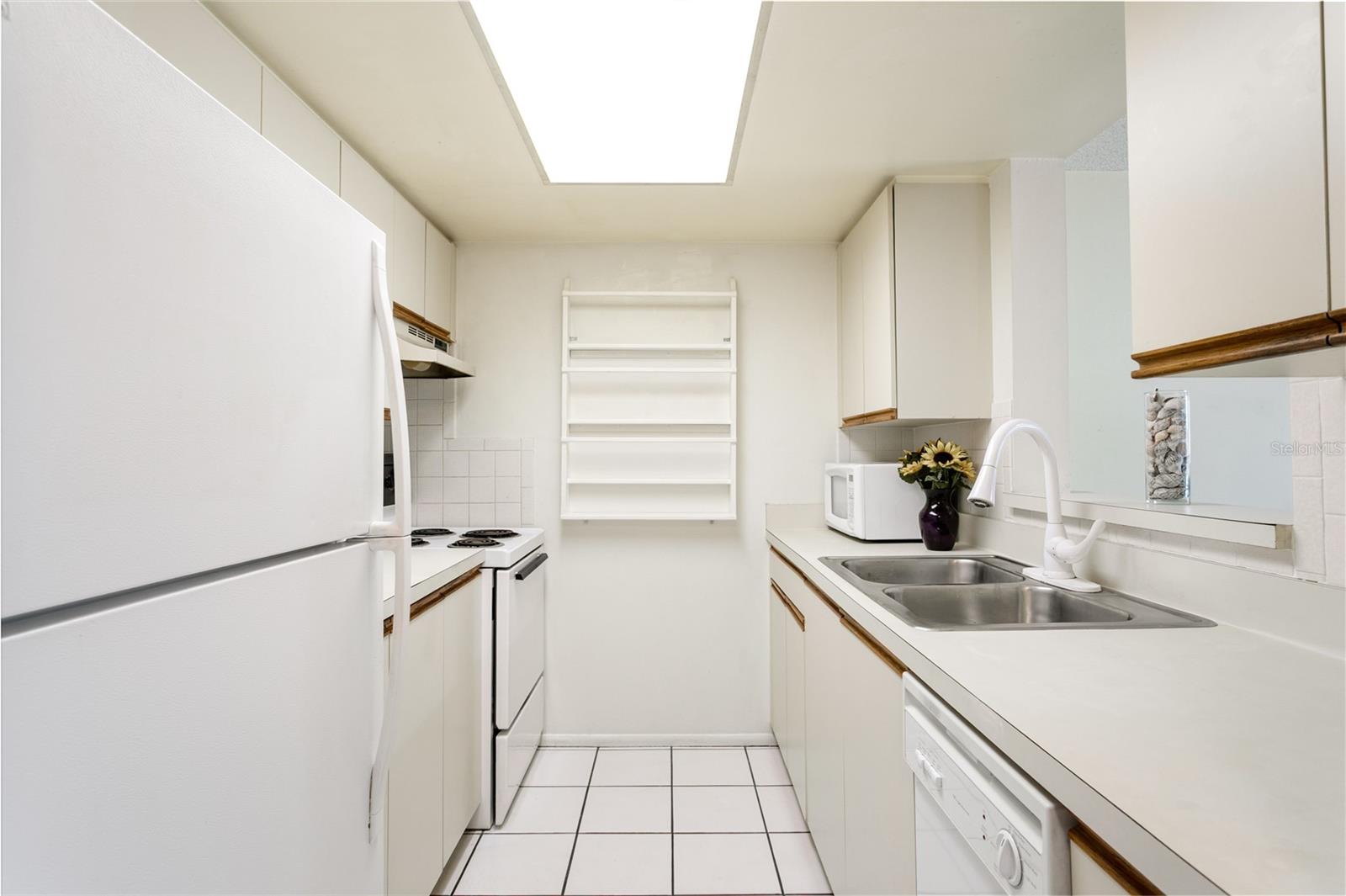 N6140805 Property Photo