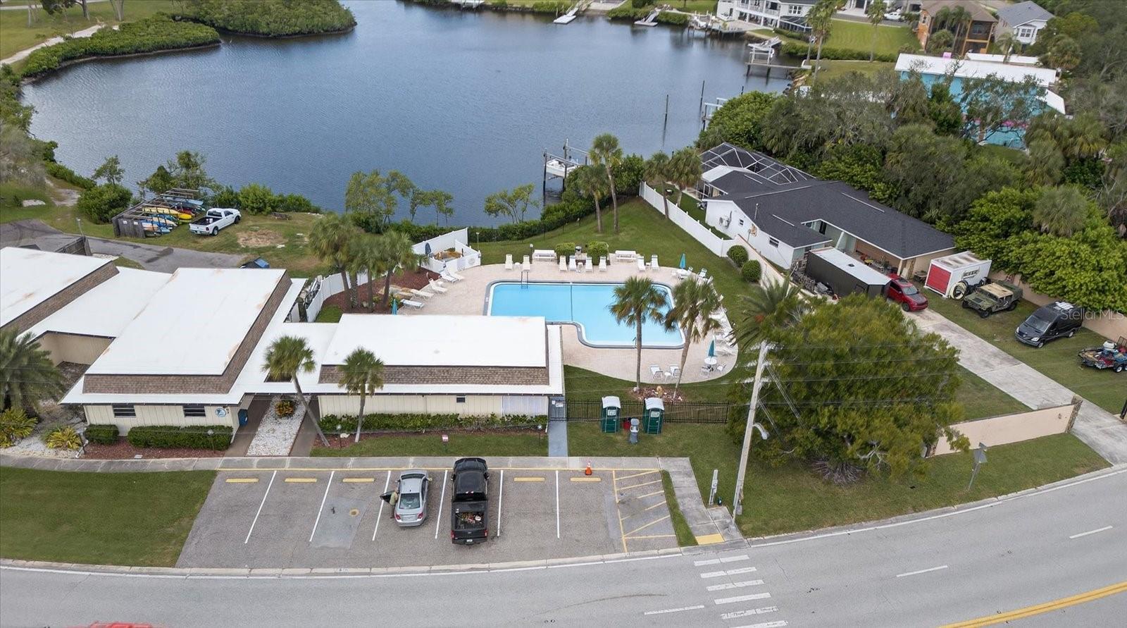 W7879522 Property Photo