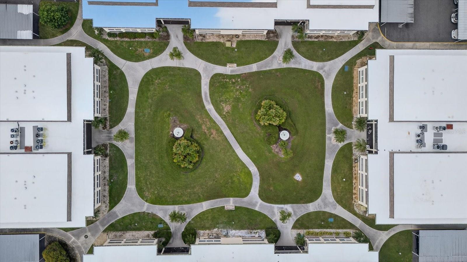 W7879522 Property Photo