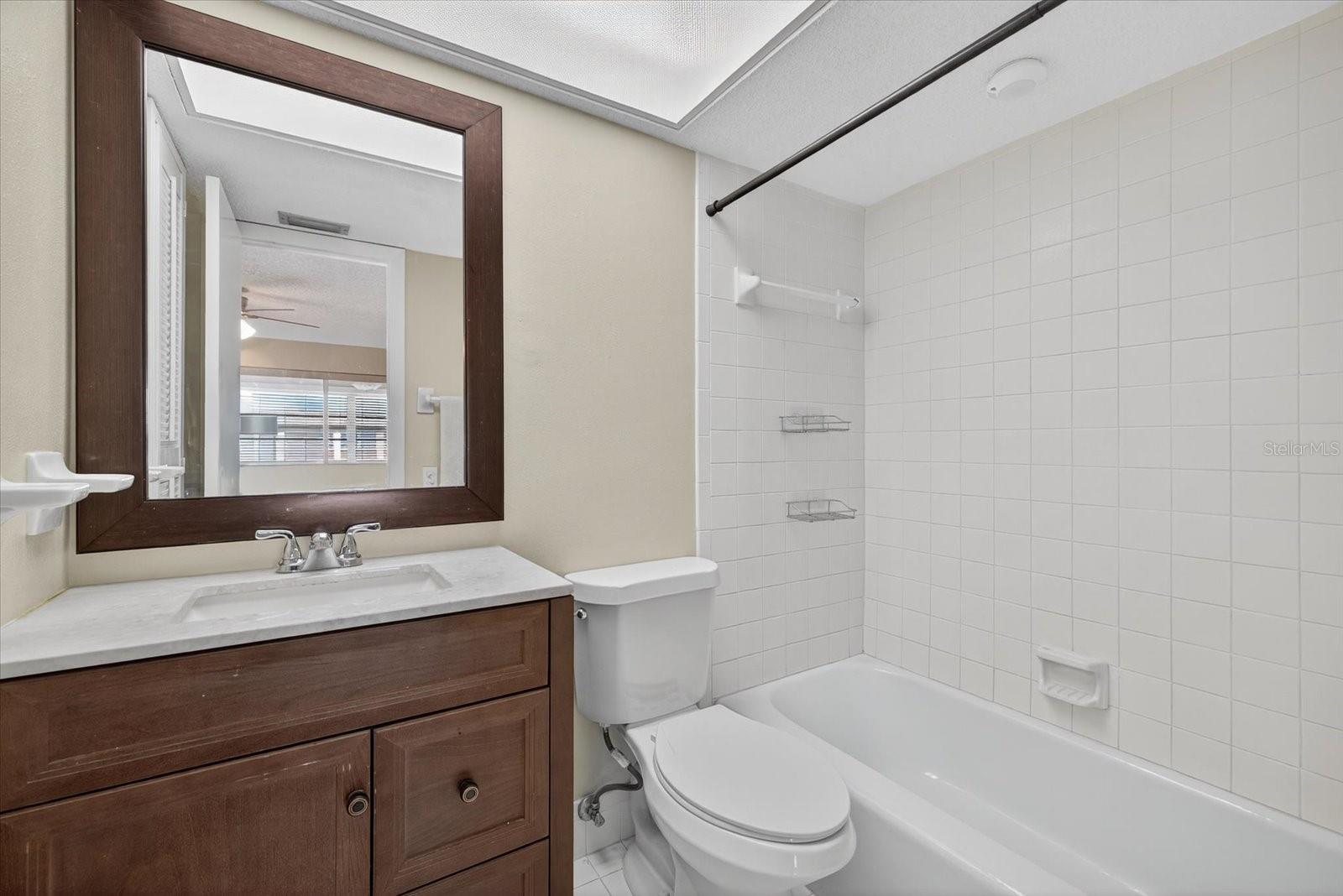 W7879522 Property Photo