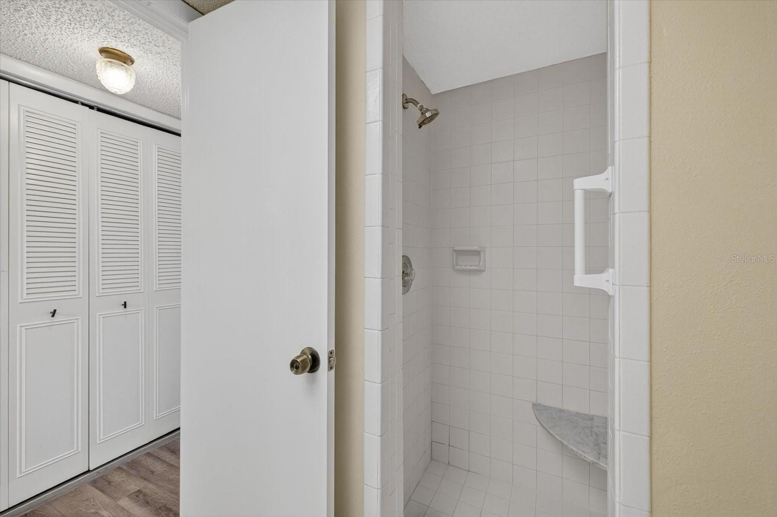 W7879522 Property Photo