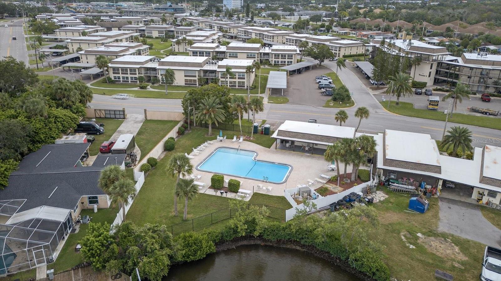 W7879522 Property Photo