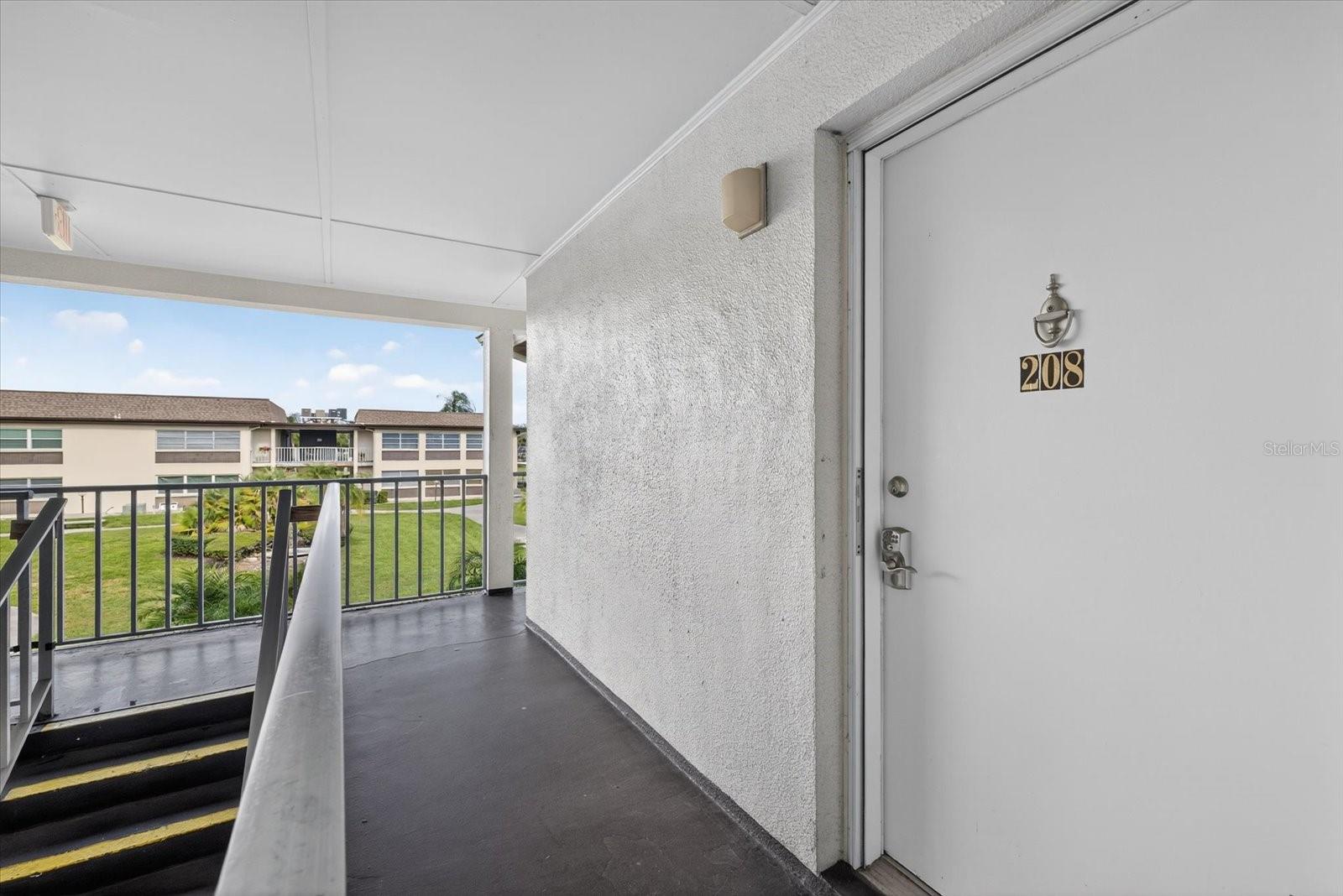 W7879522 Property Photo