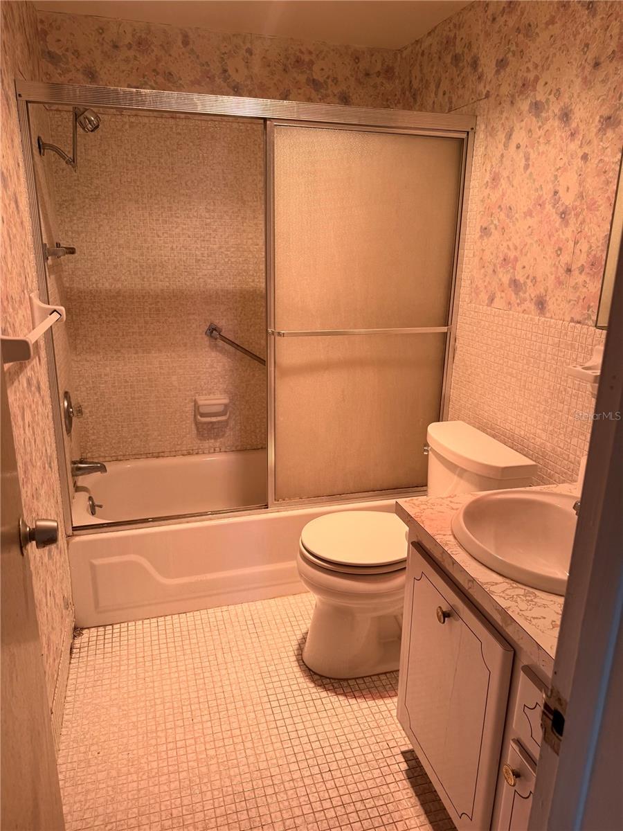 5900 21ST ST N #10, ST PETERSBURG, FL, 33714