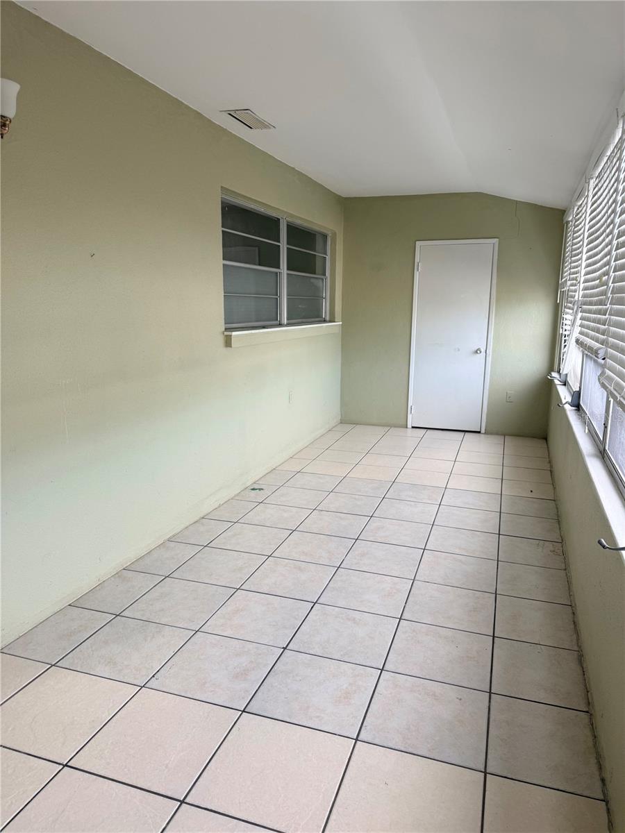 5900 21ST ST N #10, ST PETERSBURG, FL, 33714