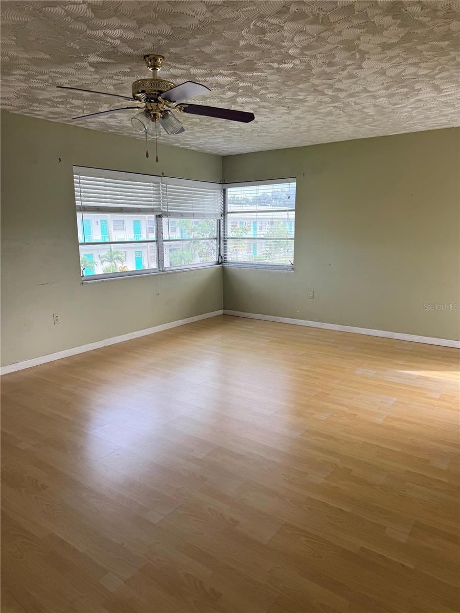 5900 21ST ST N #10, ST PETERSBURG, FL, 33714