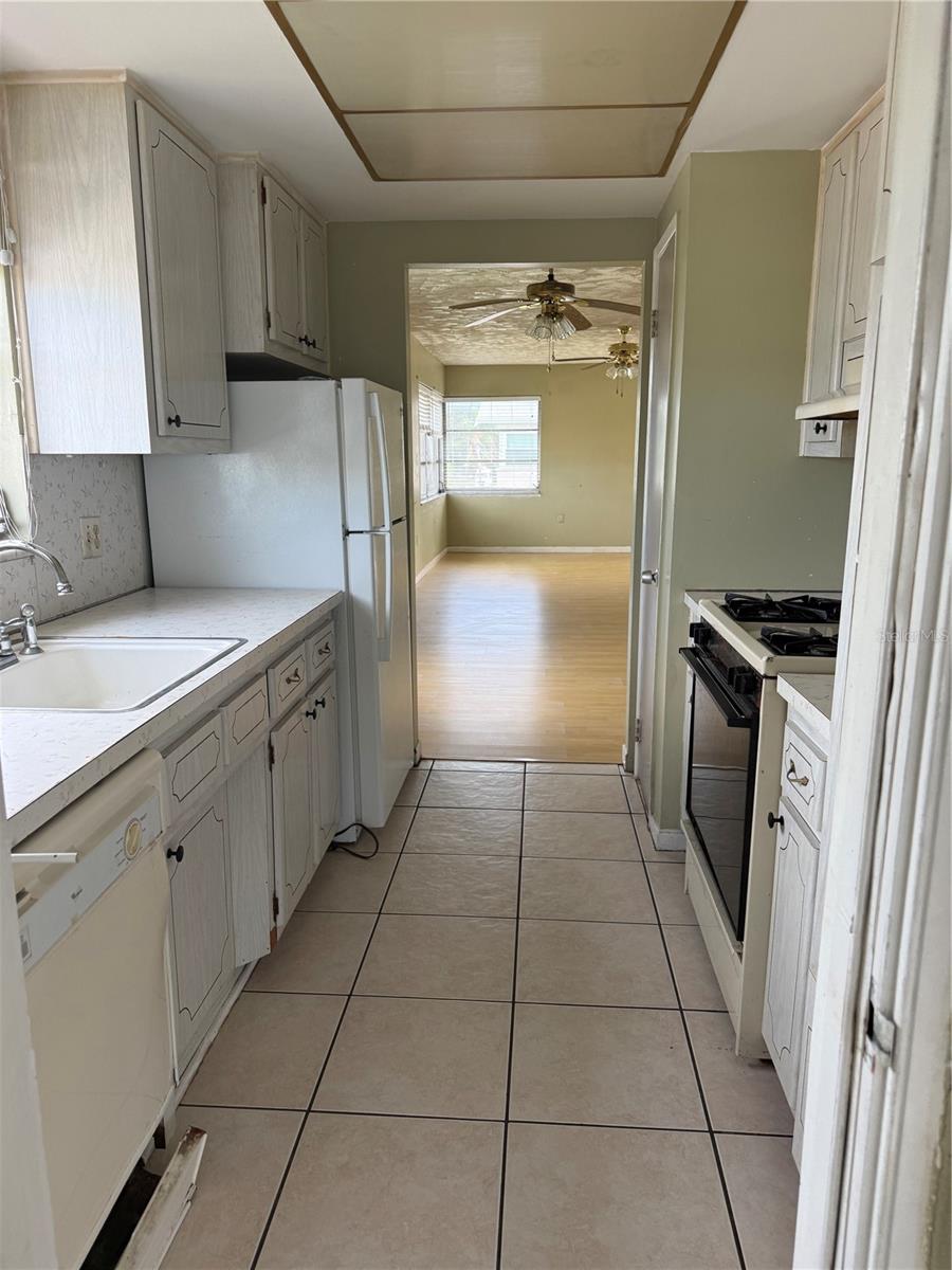 5900 21ST ST N #10, ST PETERSBURG, FL, 33714