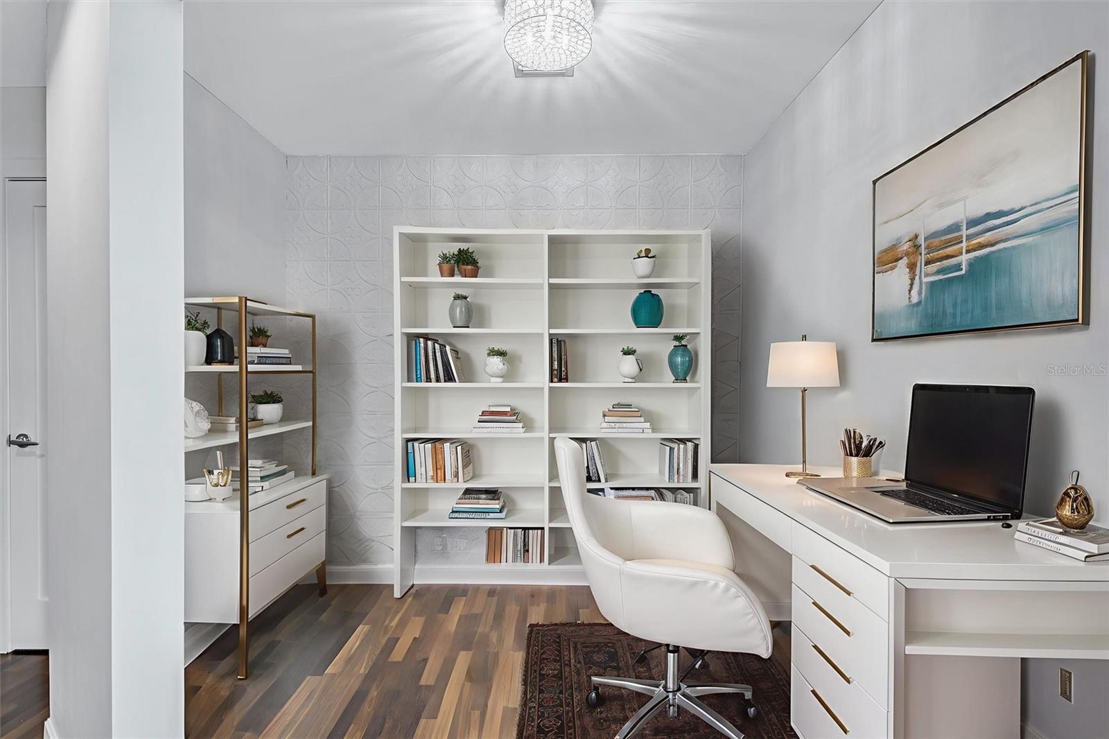 Virtually Stage Office