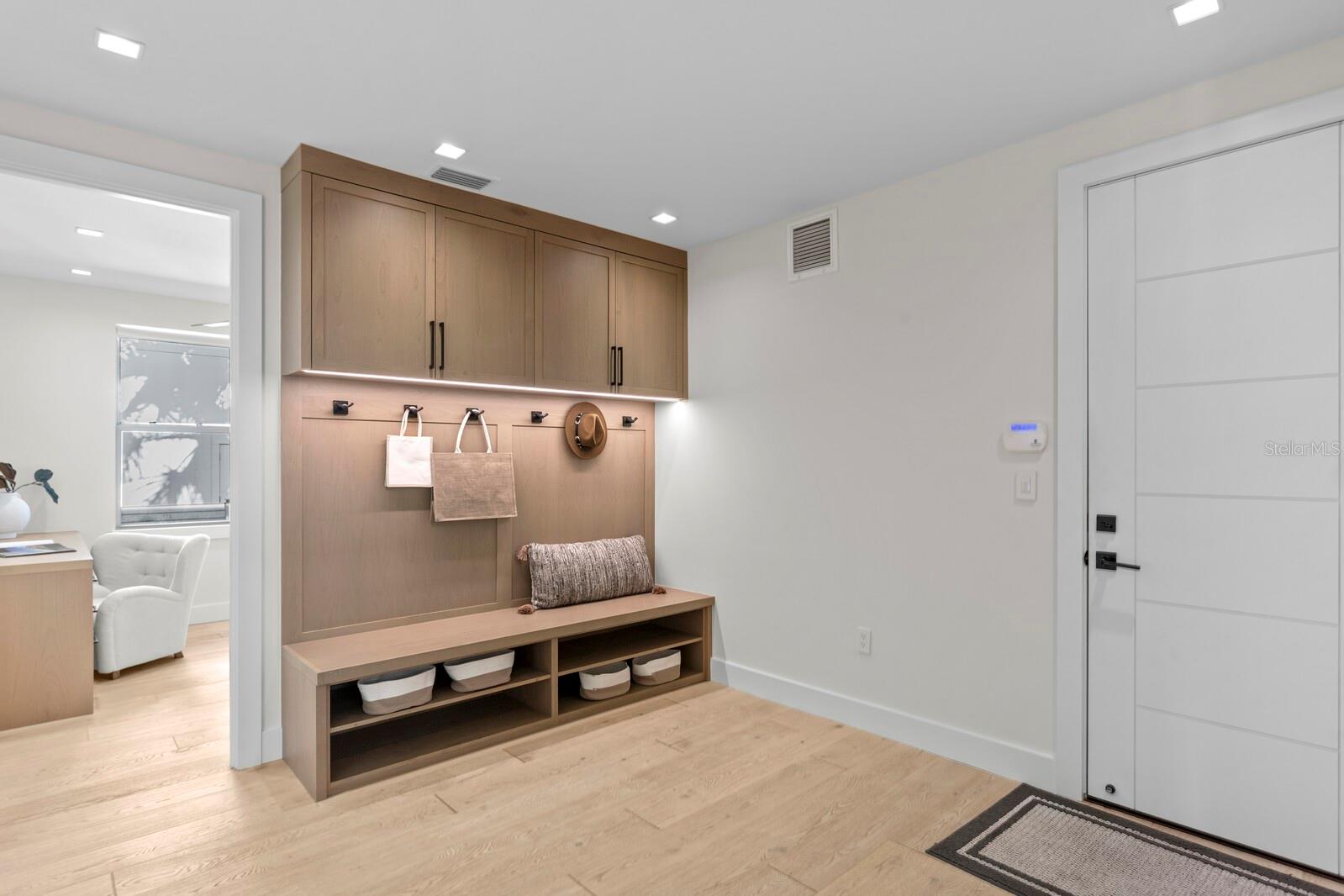 TB8434175 Property Photo