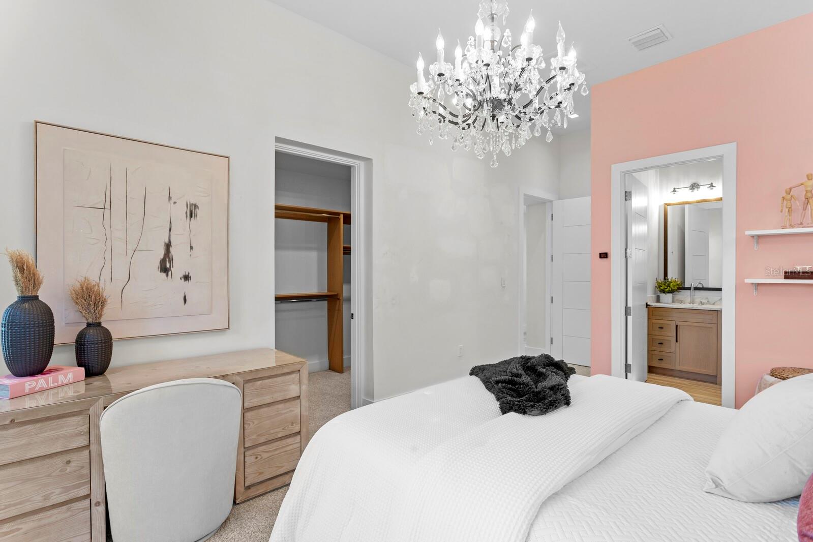 TB8434175 Property Photo