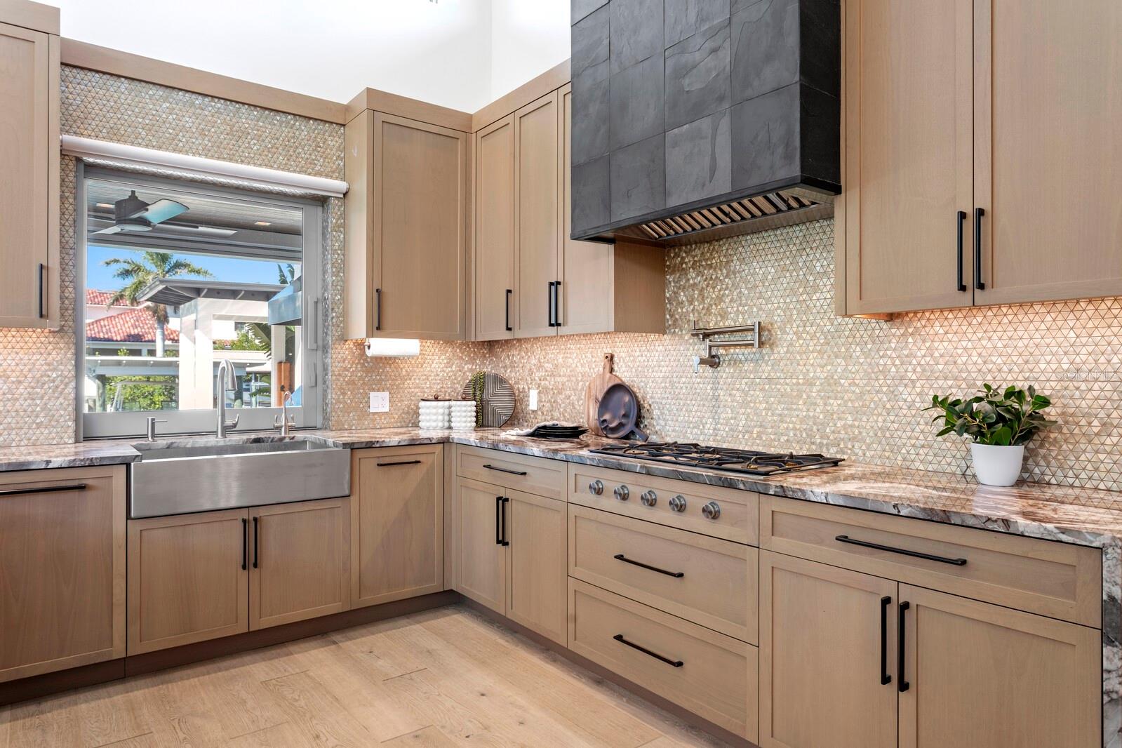 TB8434175 Property Photo