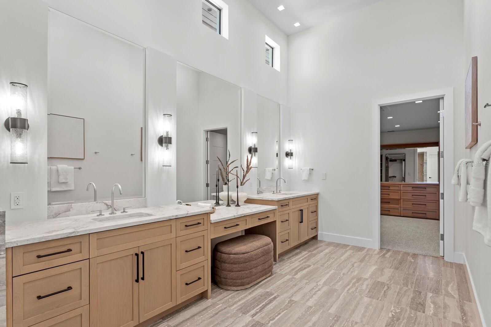 TB8434175 Property Photo