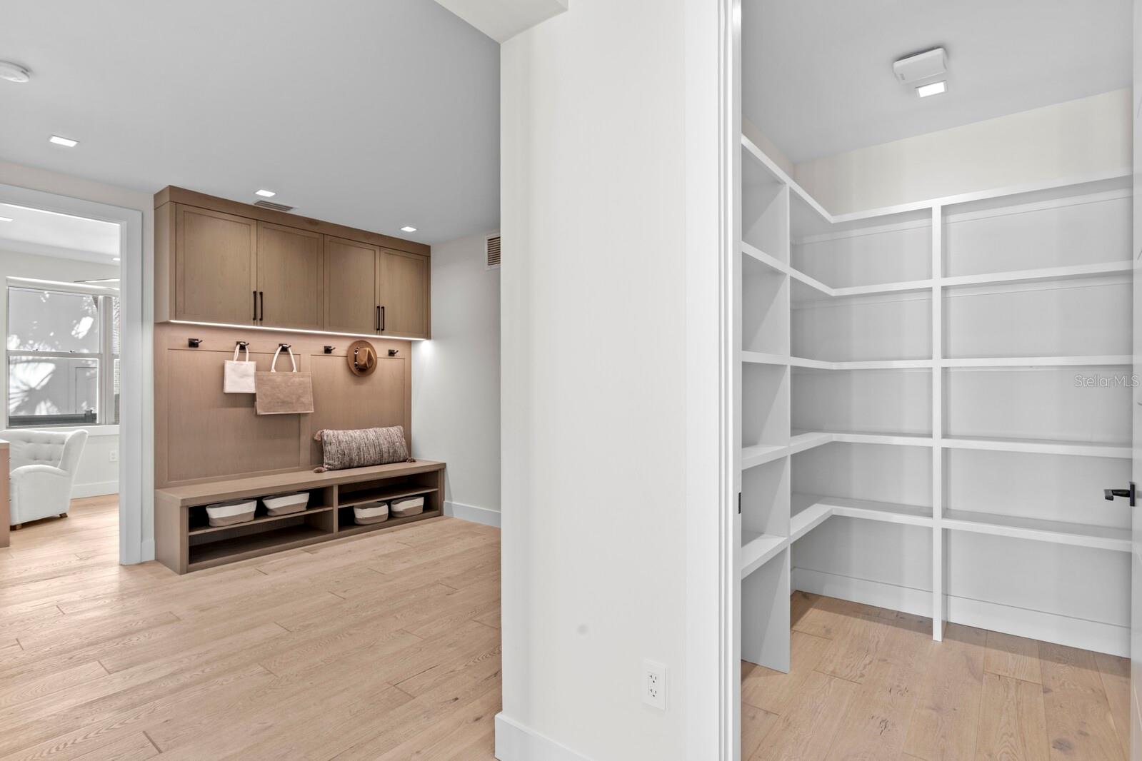 TB8434175 Property Photo