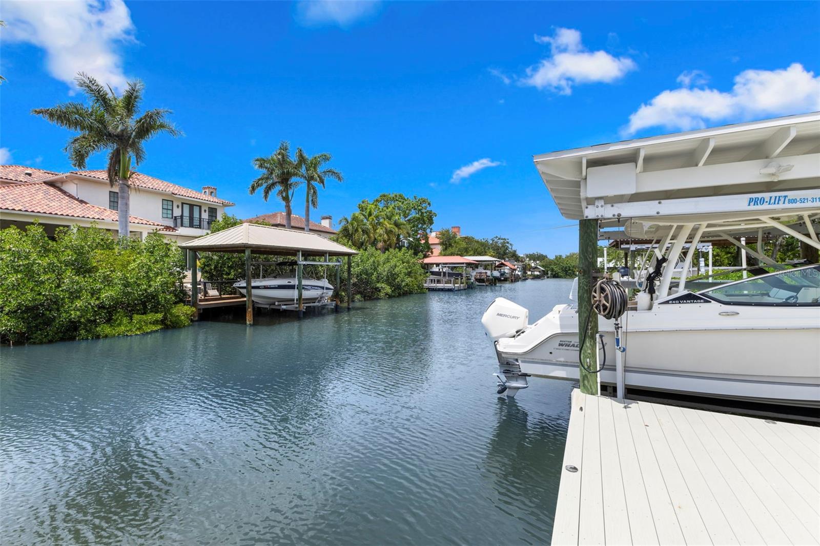 TB8434175 Property Photo