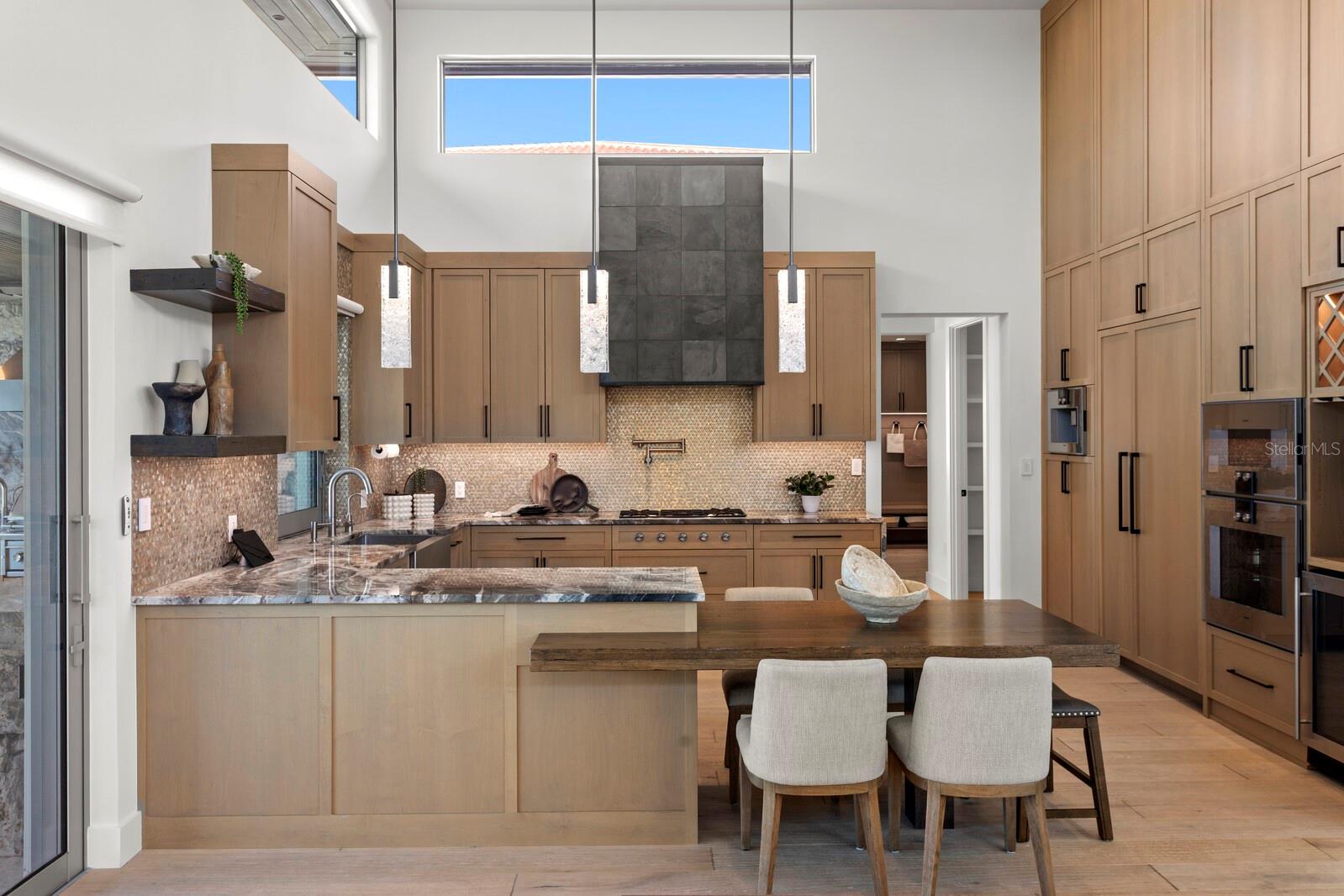 TB8434175 Property Photo