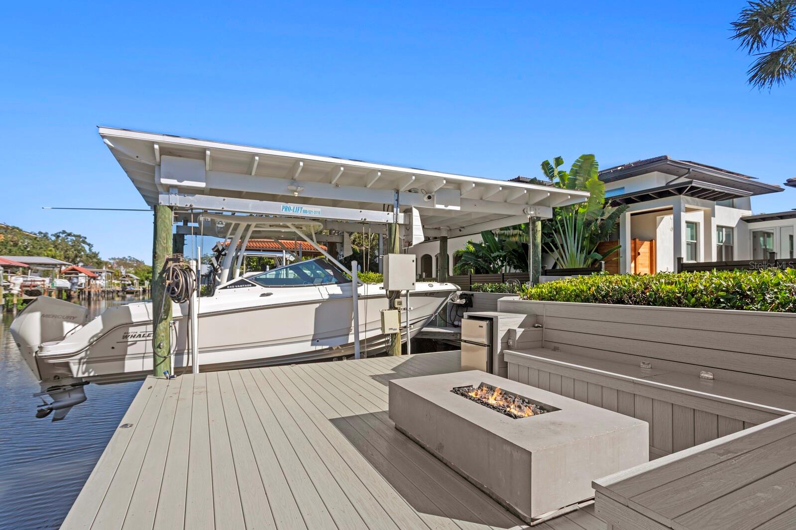 TB8434175 Property Photo