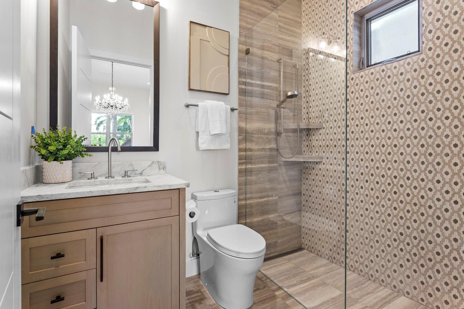 TB8434175 Property Photo