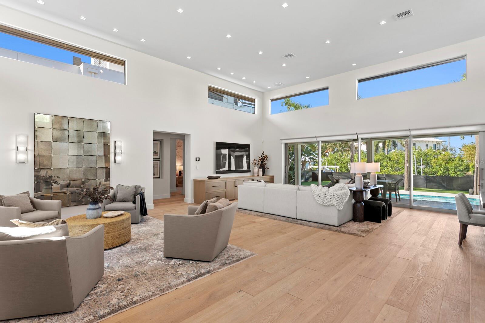 TB8434175 Property Photo