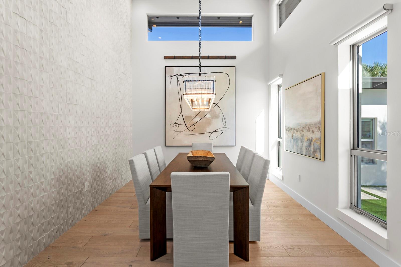 TB8434175 Property Photo