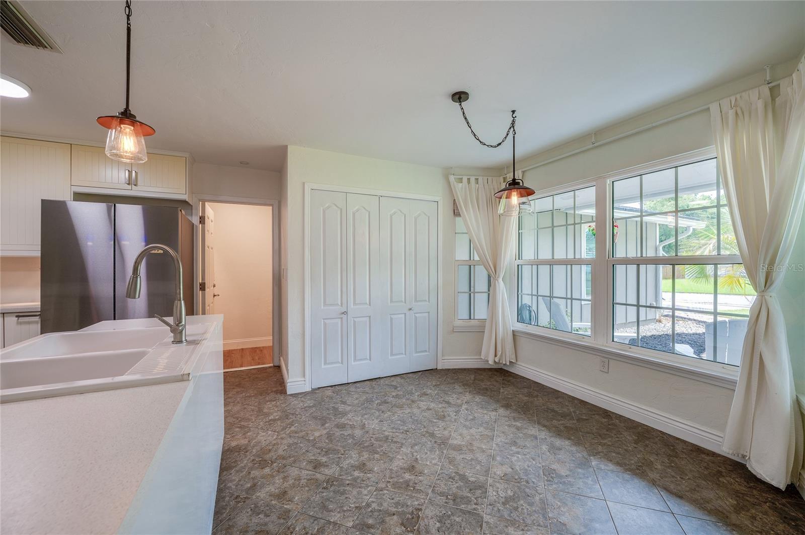 FC313177 Property Photo