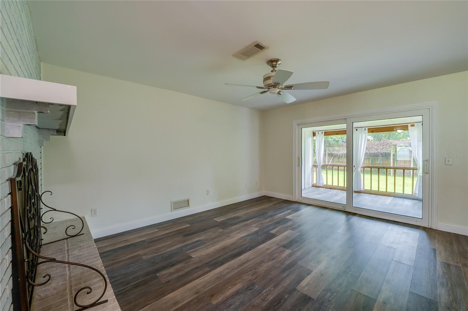 FC313177 Property Photo