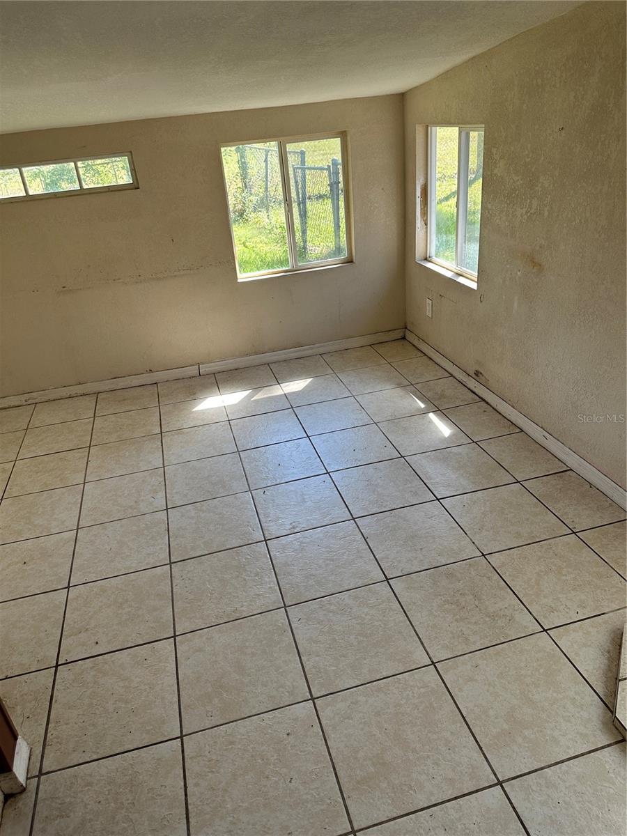 G5102870 Property Photo