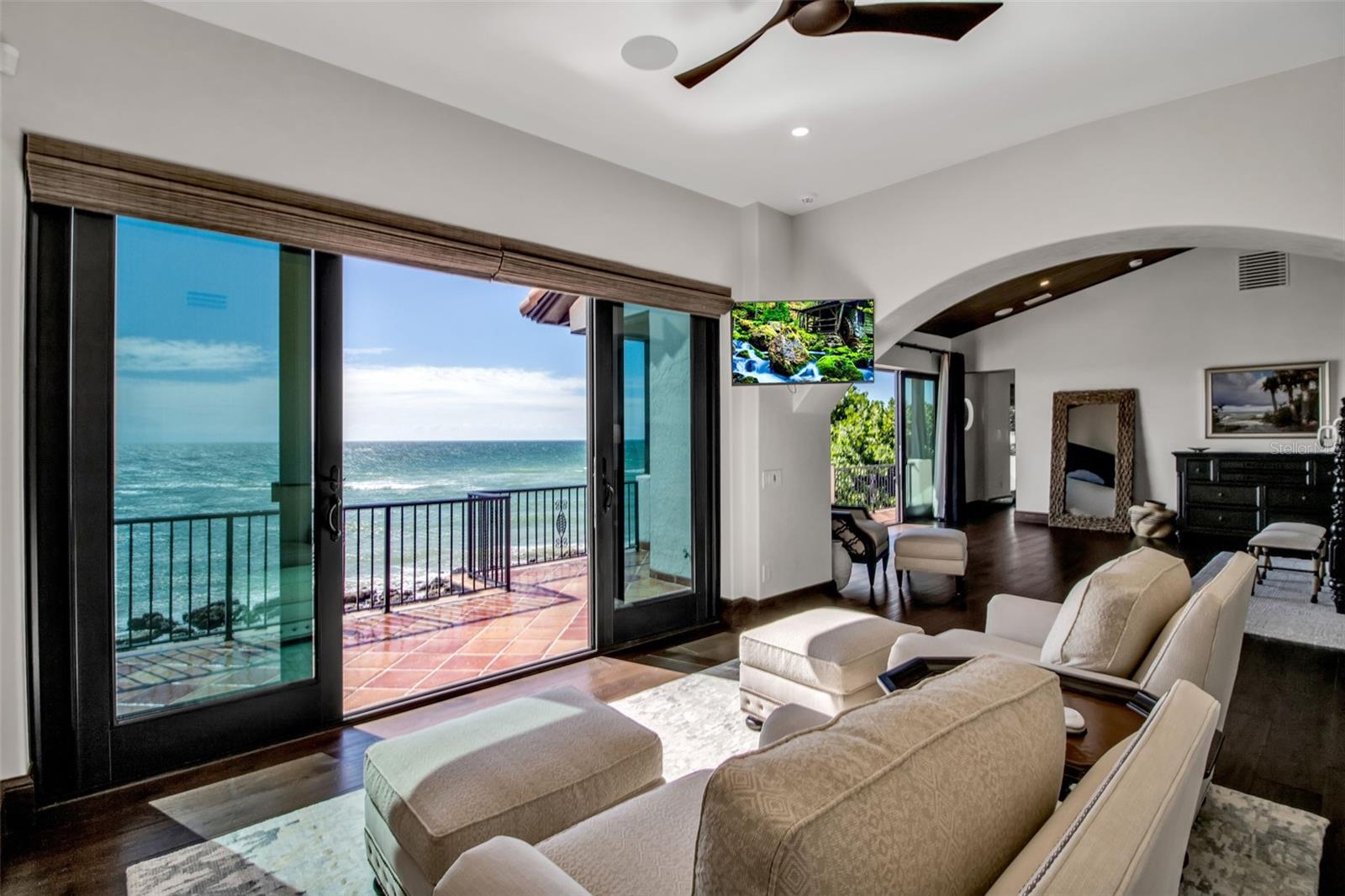 A4667263 Property Photo