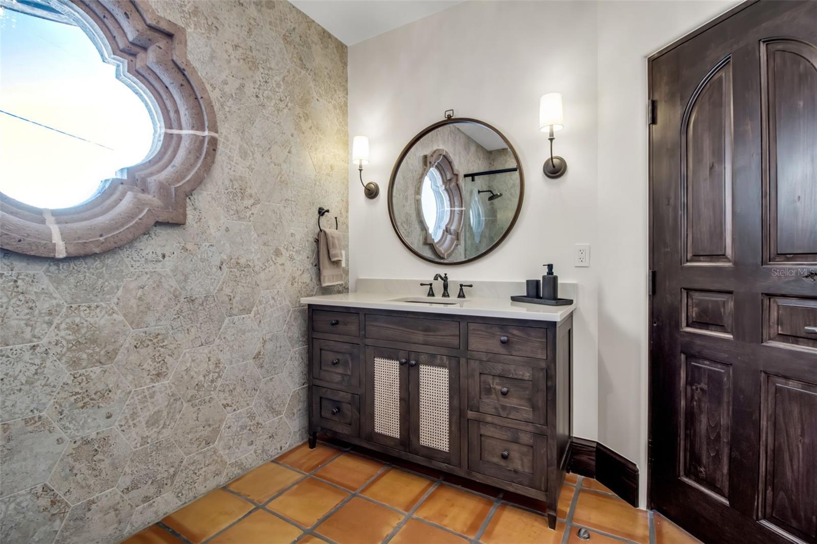 A4667263 Property Photo