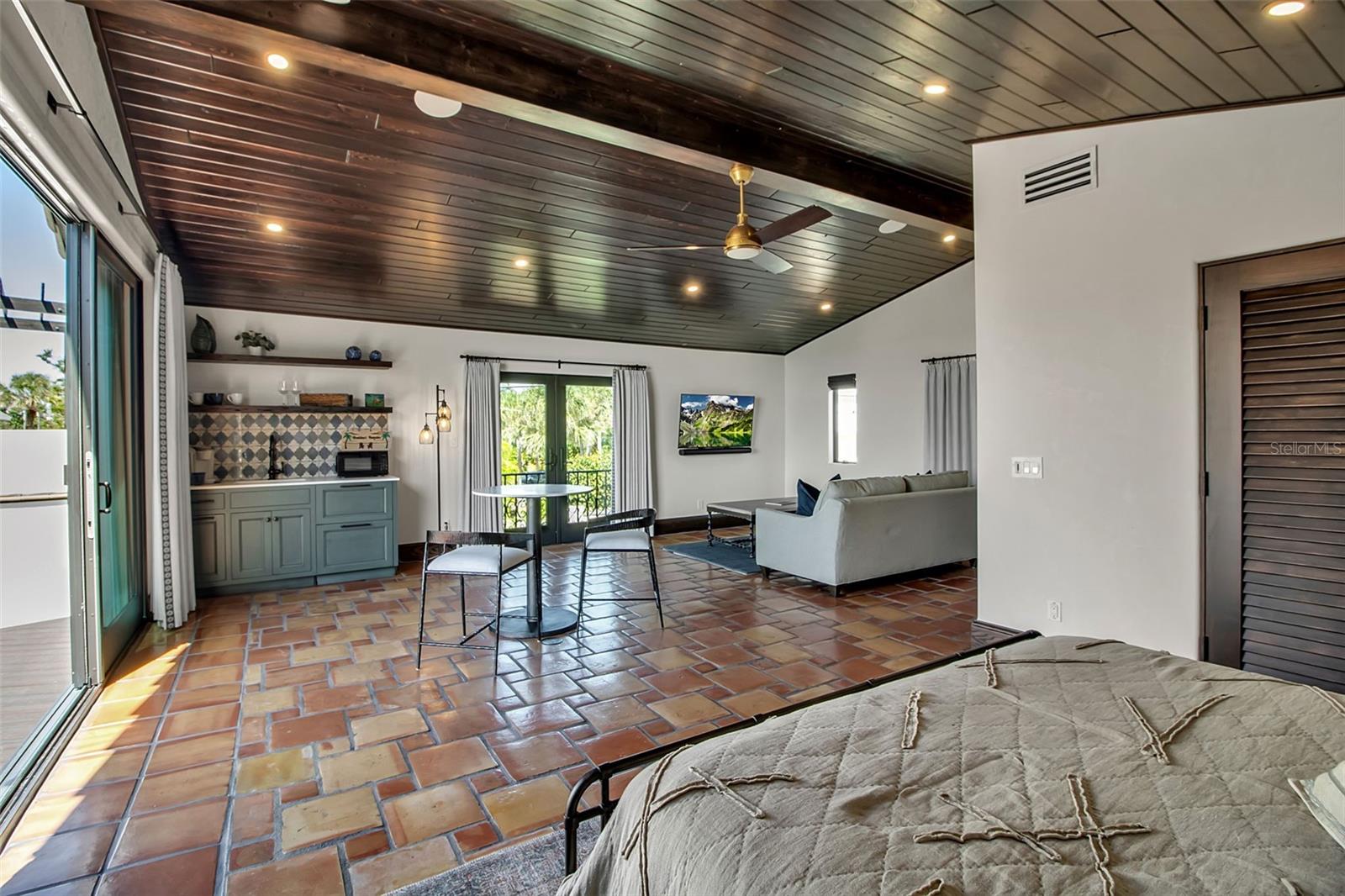 A4667263 Property Photo