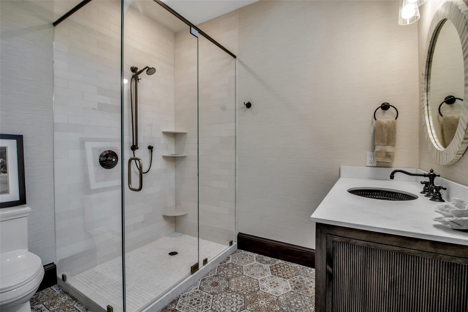 A4667263 Property Photo