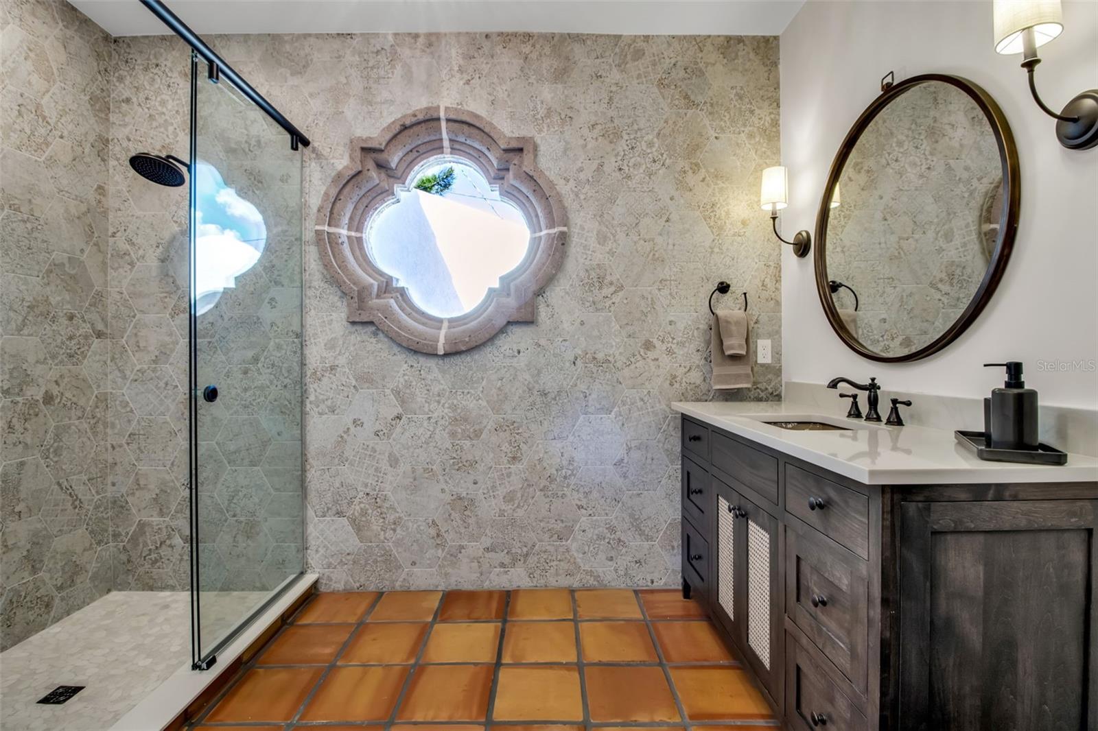 A4667263 Property Photo