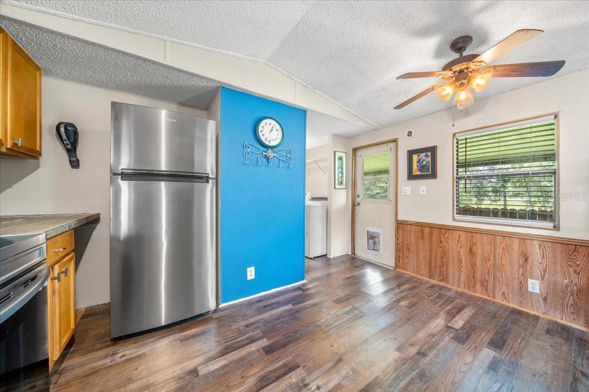 TB8434252 Property Photo