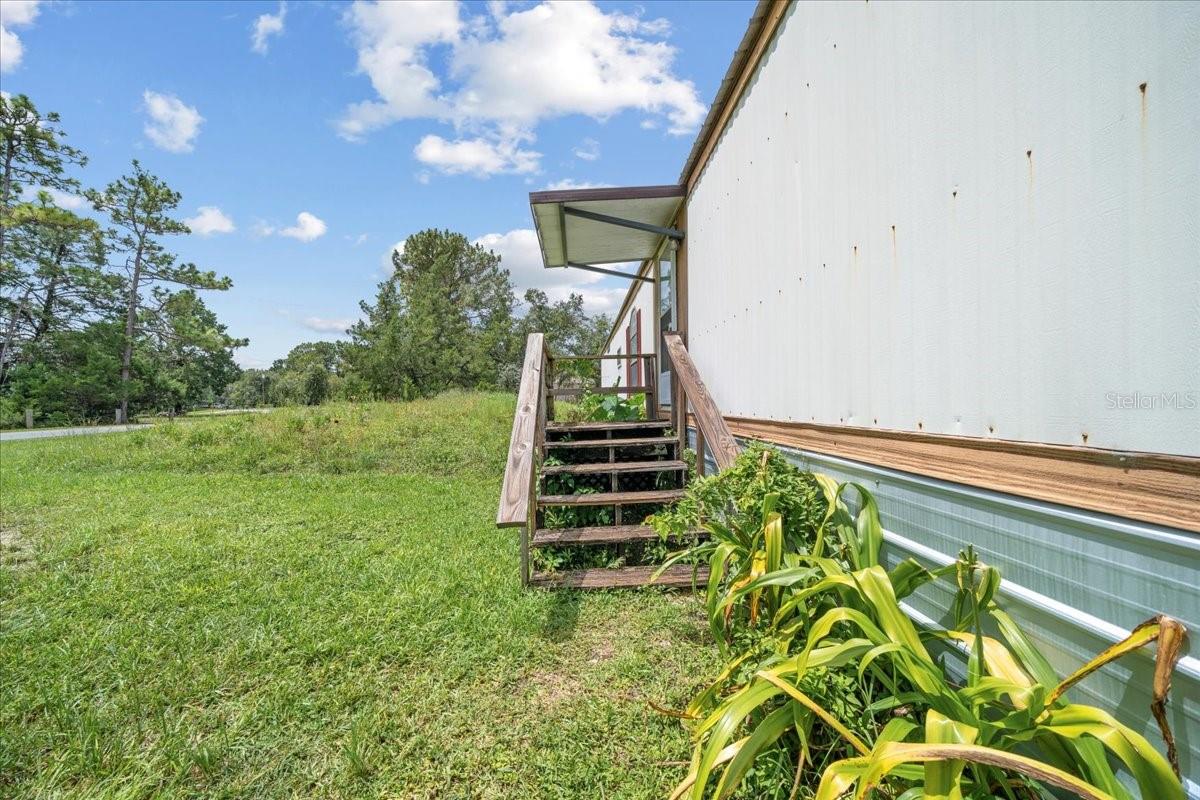 TB8434252 Property Photo