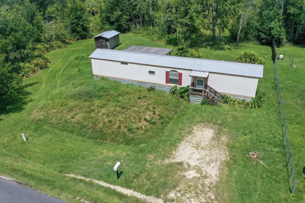 TB8434252 Property Photo