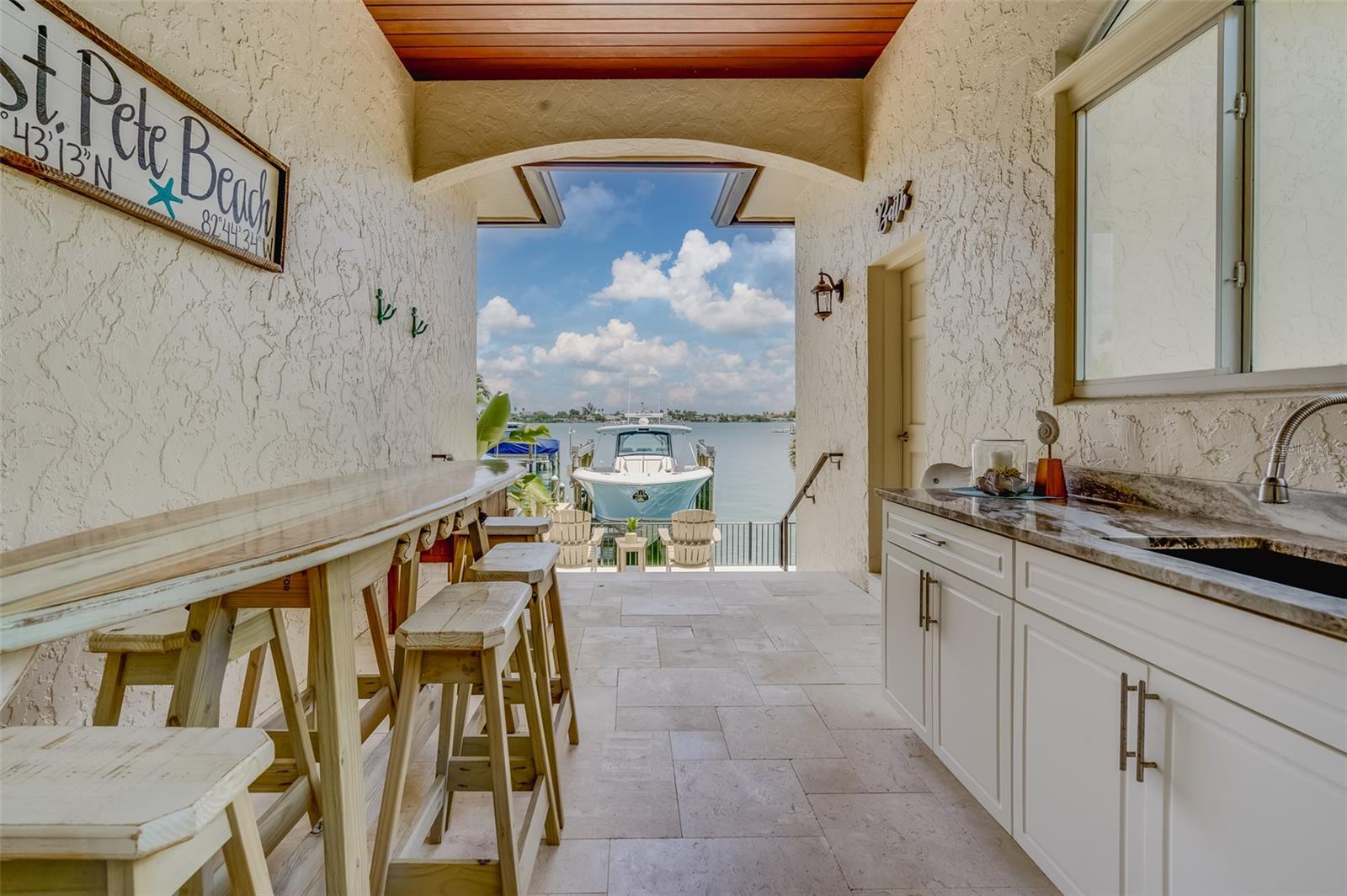 TB8434258 Property Photo