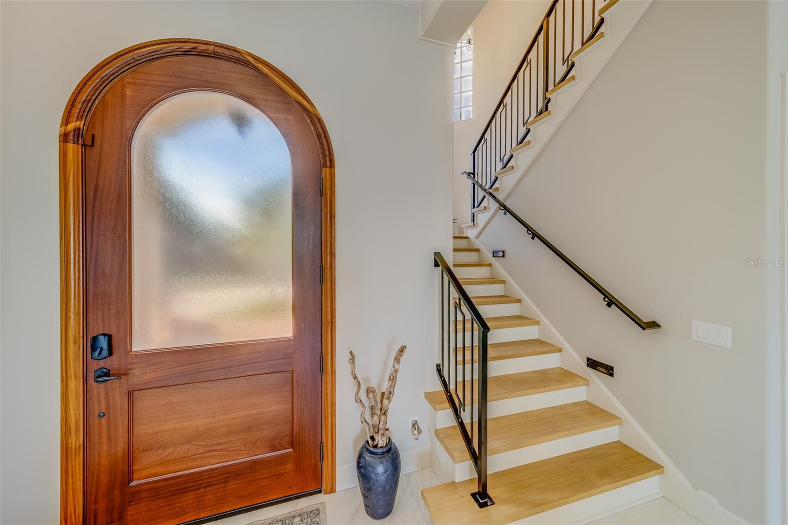 TB8434258 Property Photo