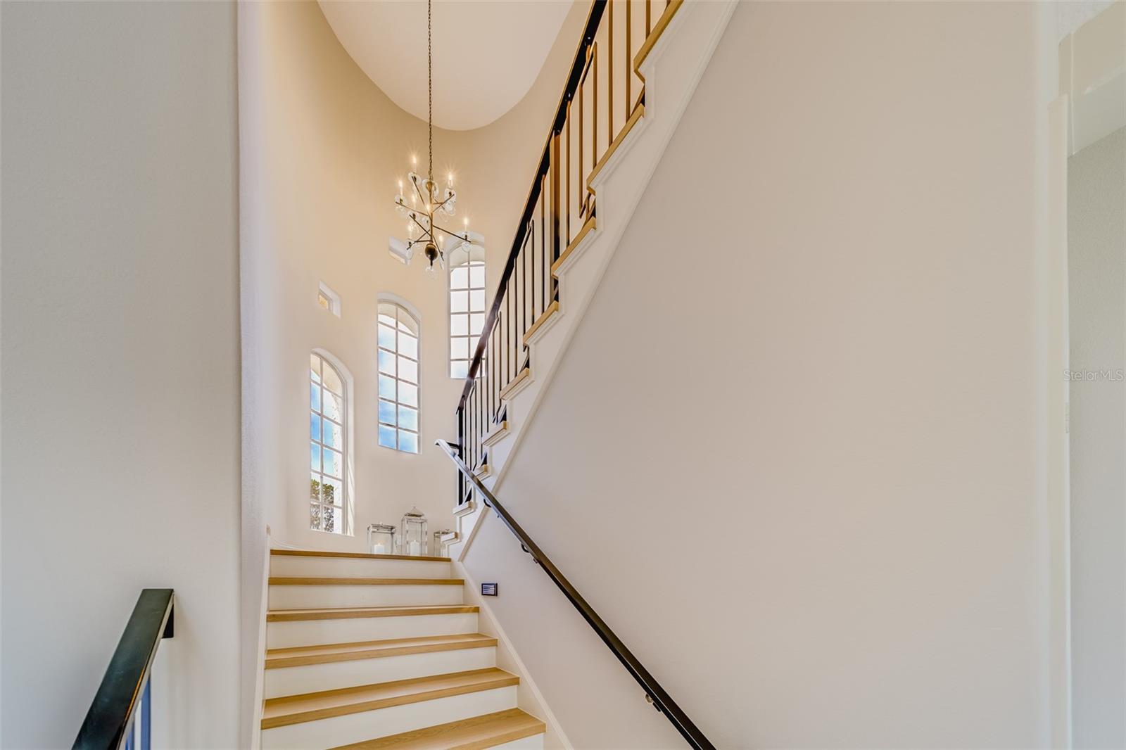 TB8434258 Property Photo