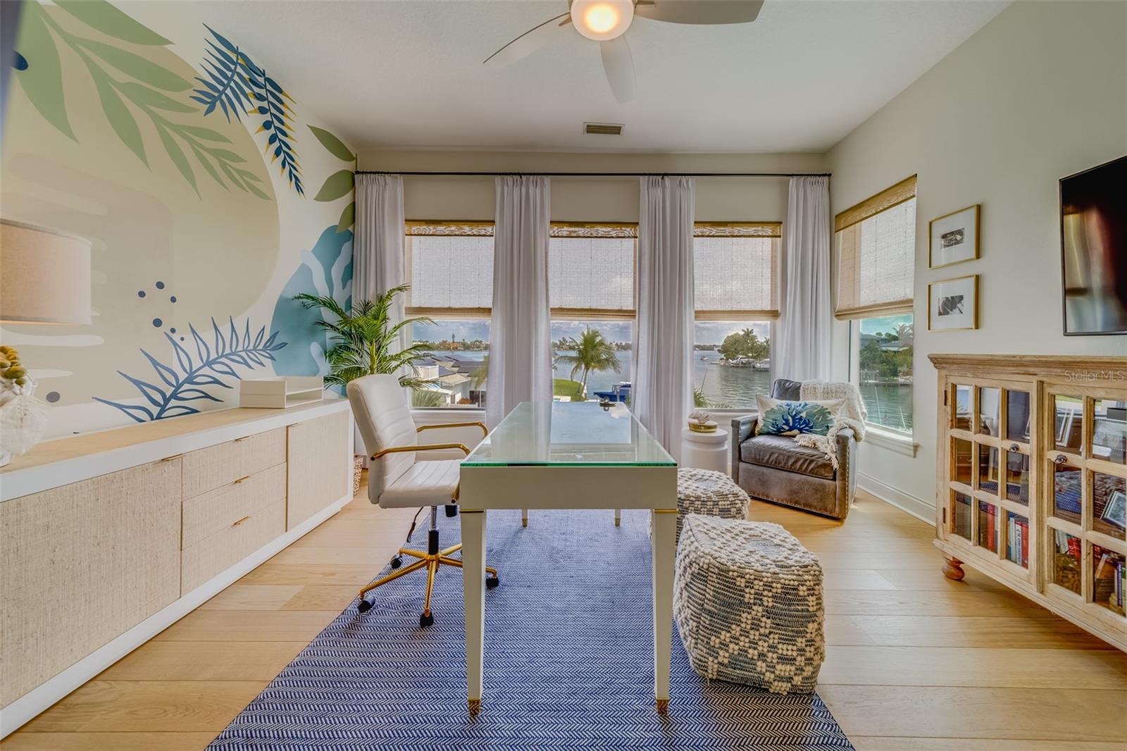 TB8434258 Property Photo