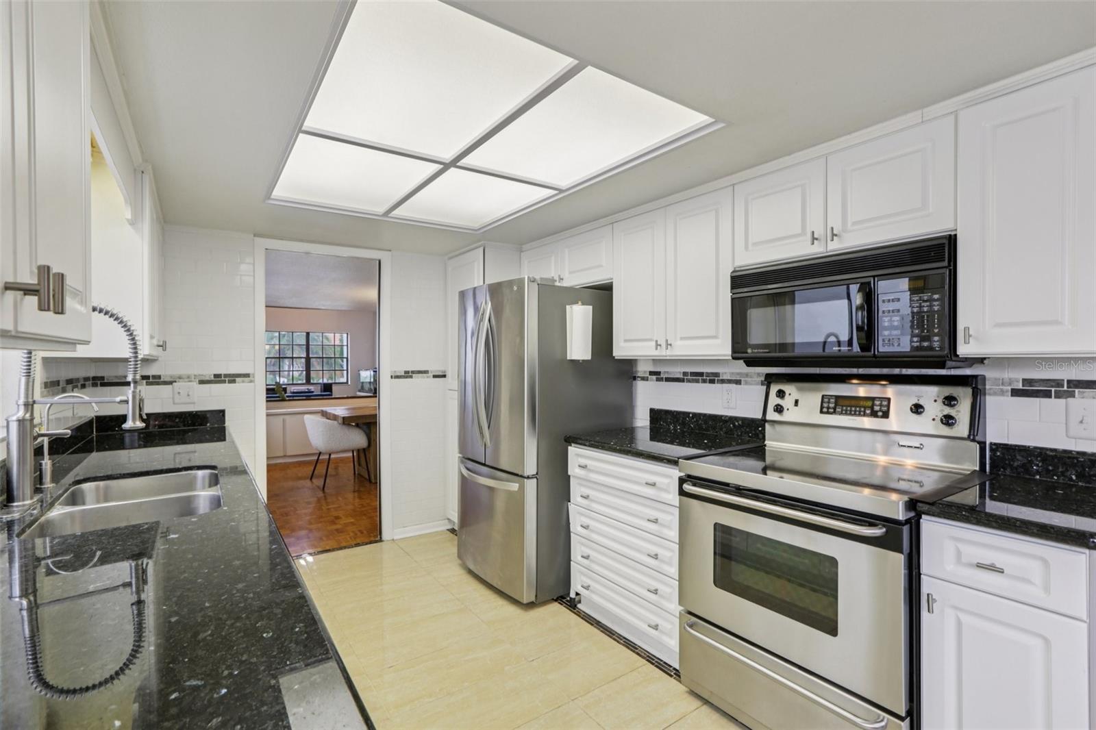 11507 ROBLES DEL RIO PL, TEMPLE TERRACE, FL, 33617