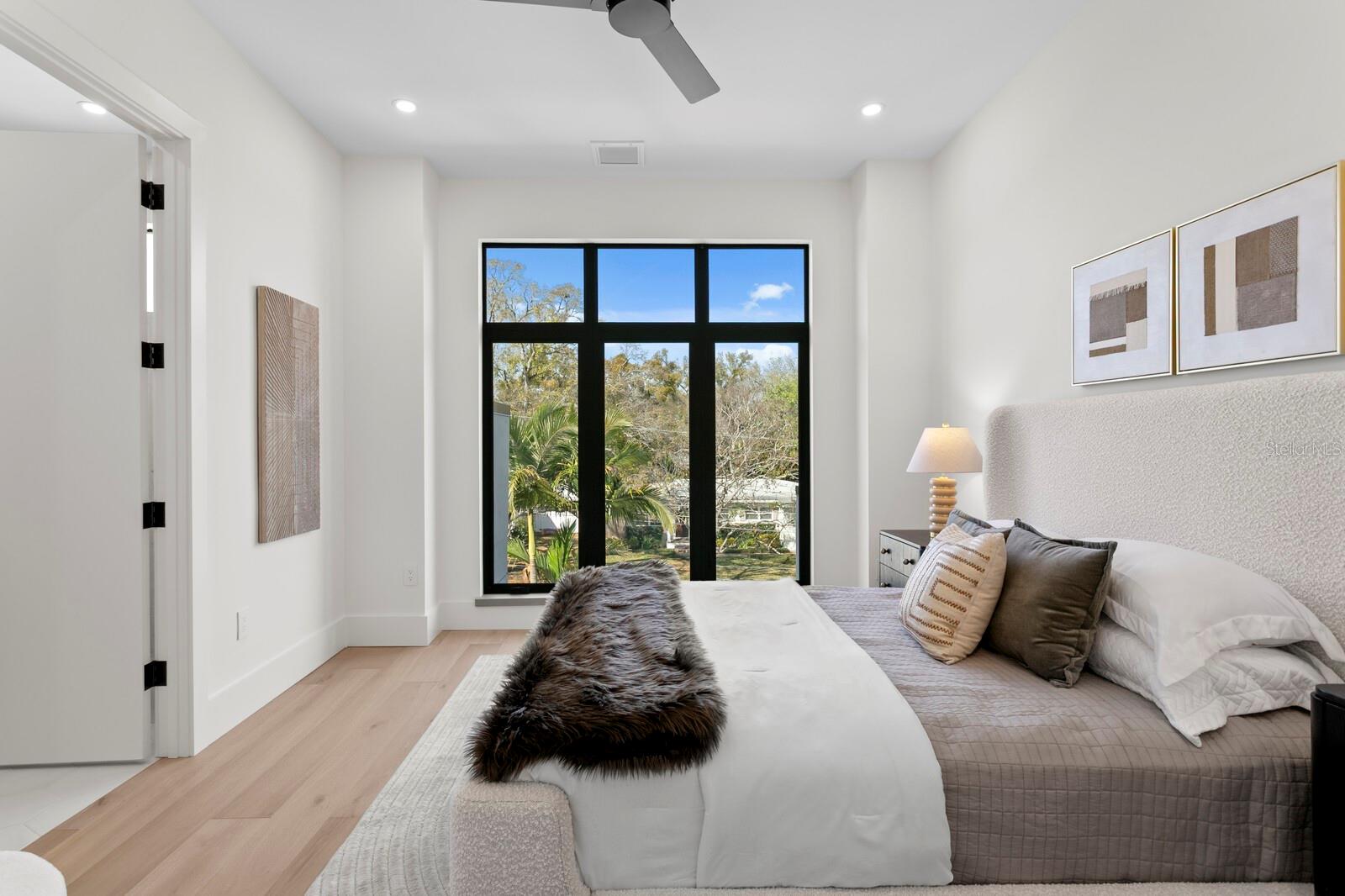 TB8434265 Property Photo