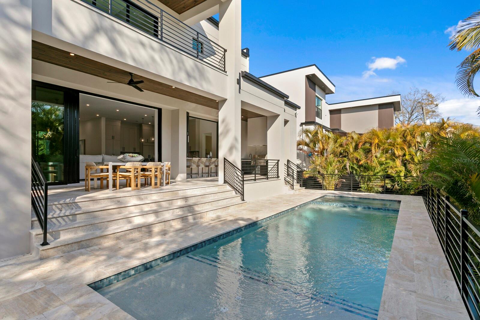 TB8434265 Property Photo