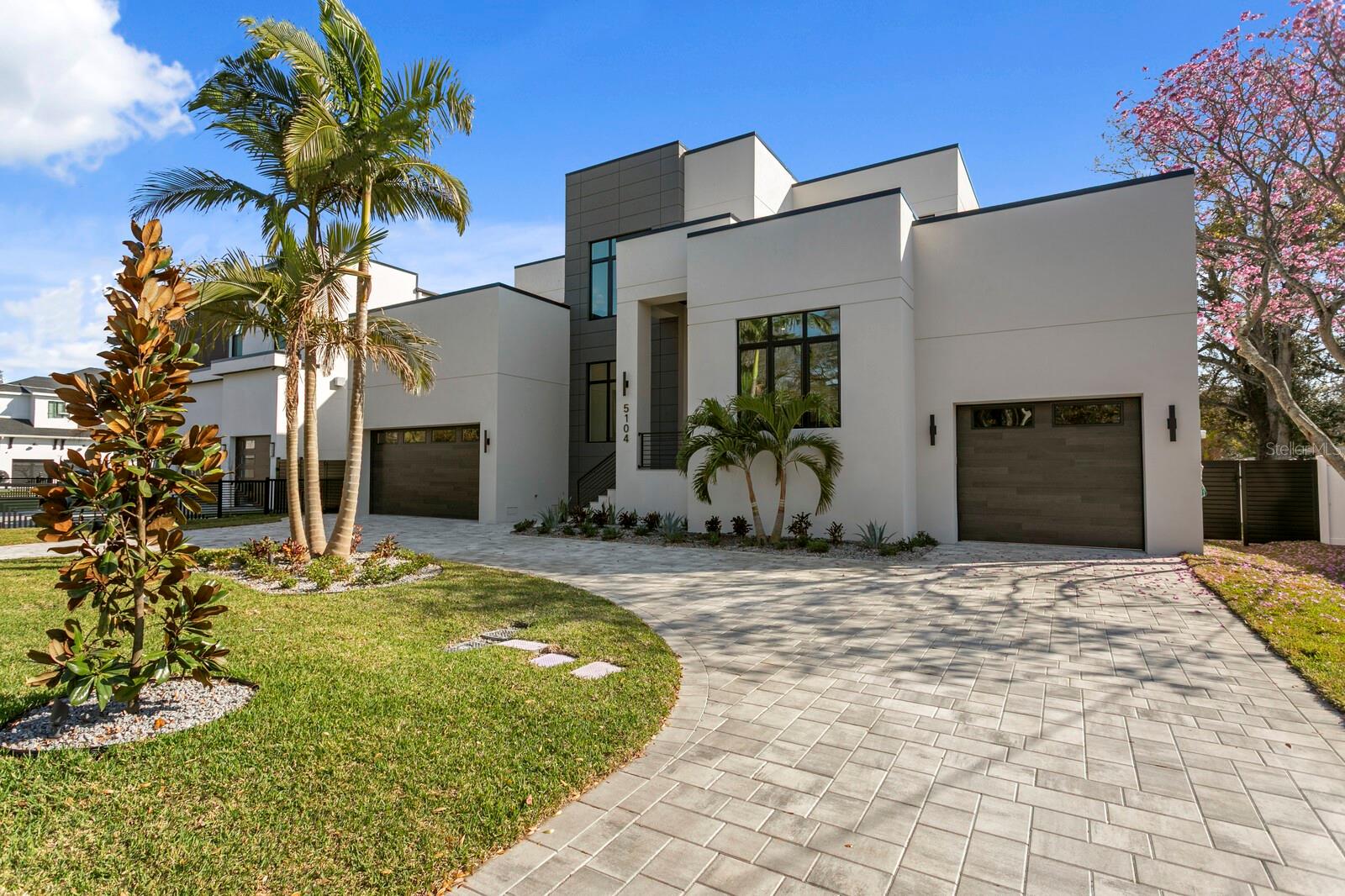 TB8434265 Property Photo