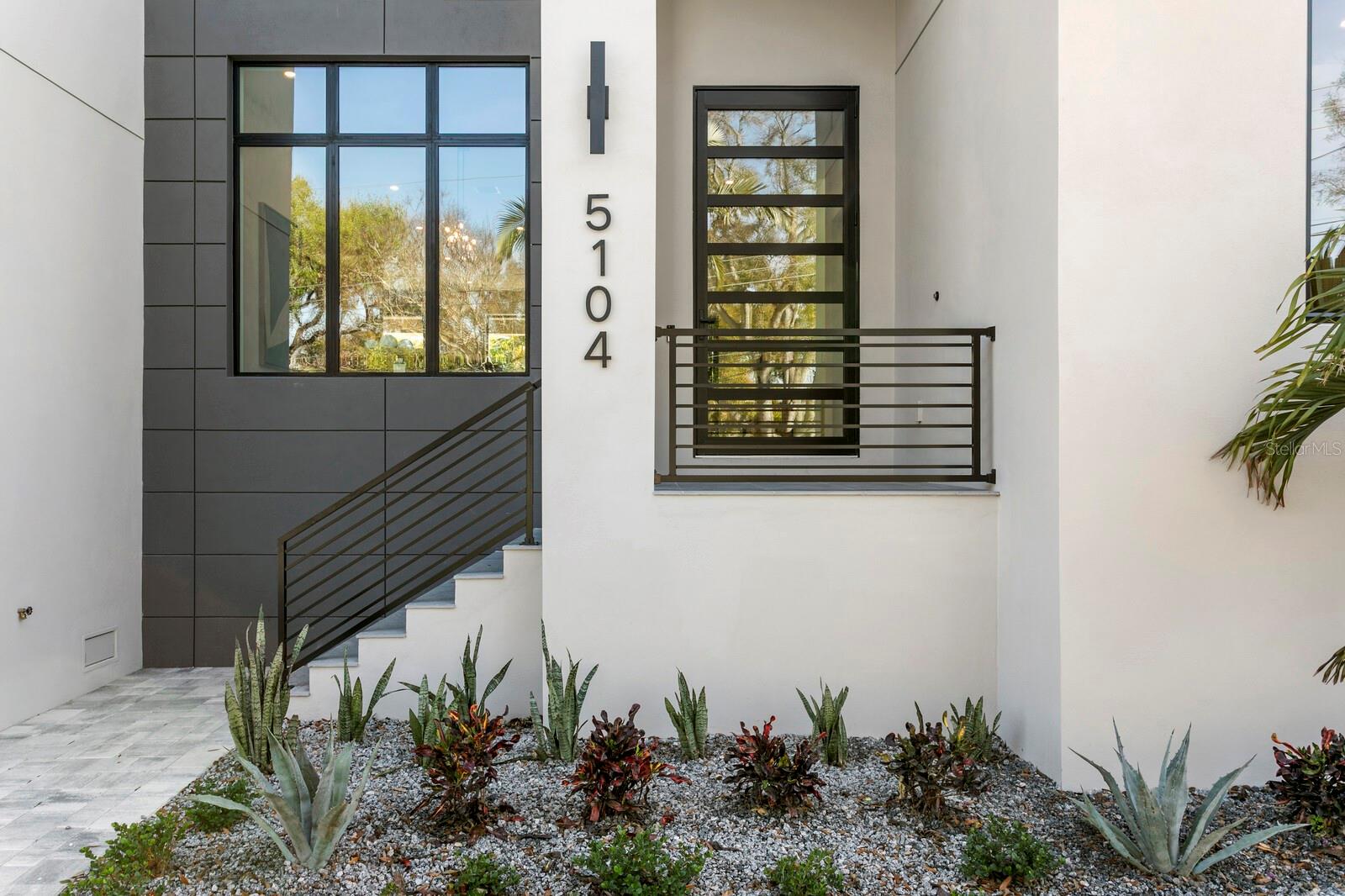 TB8434265 Property Photo