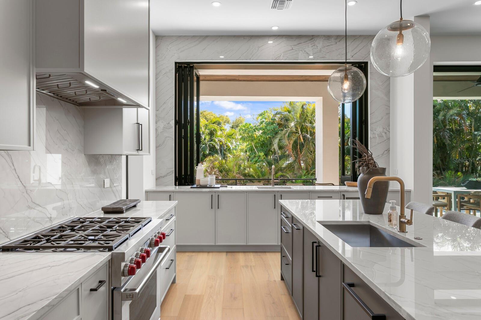 TB8434265 Property Photo