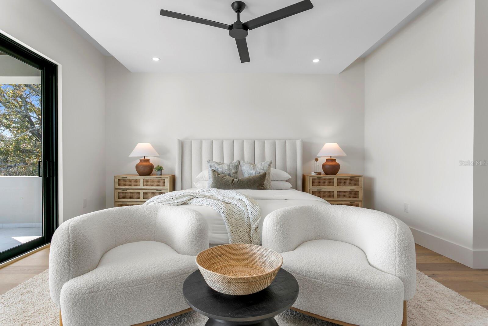 TB8434265 Property Photo