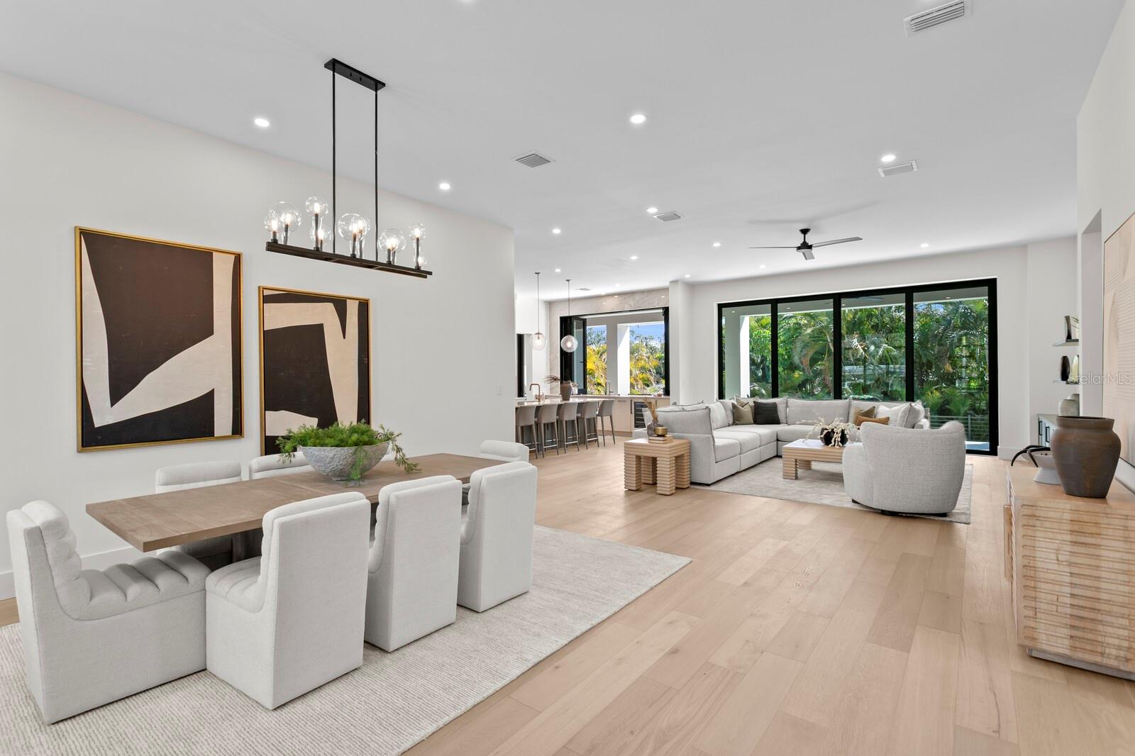 TB8434265 Property Photo