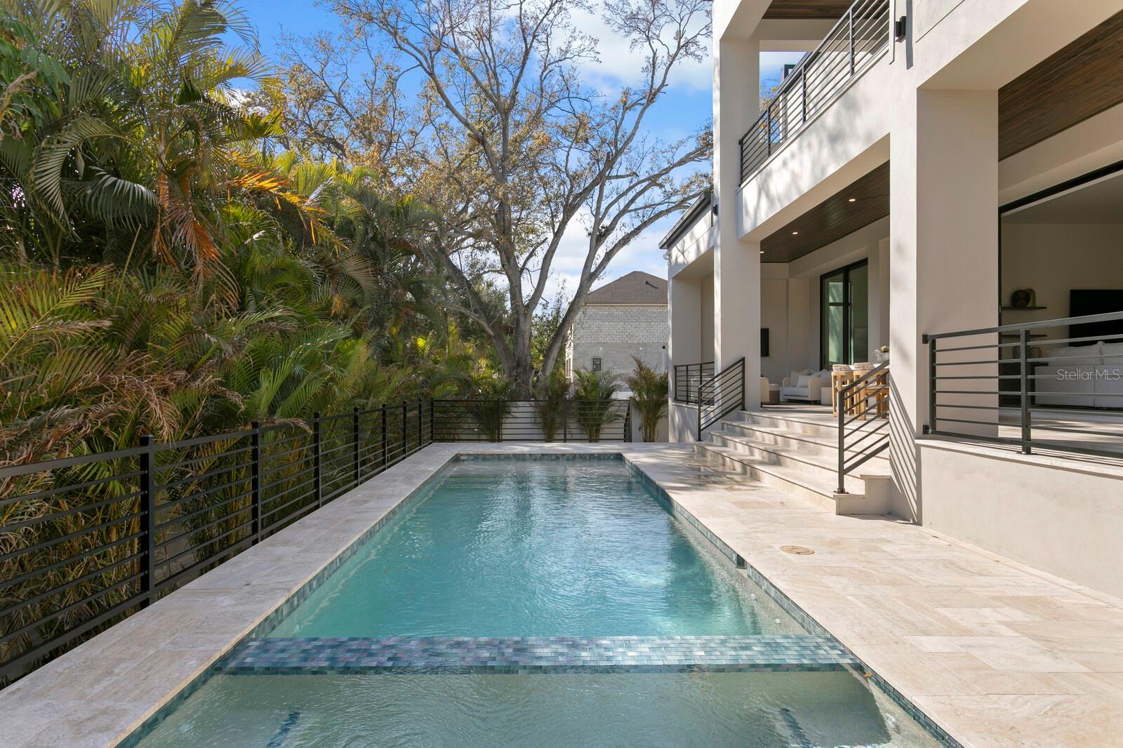 TB8434265 Property Photo